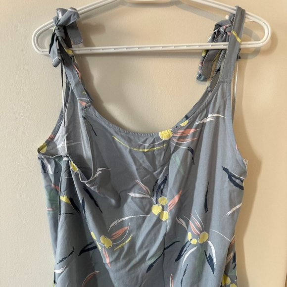 Casual floral tank top - Picture 3 of 4